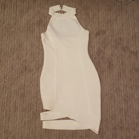 Sexy white dress - Picture 4 of 13